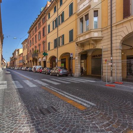 Apt W/Terrace 10 Min Walk From Piazza S.Stefano Bolonya Dış mekan fotoğraf